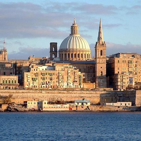 Luxe Apartment With Valletta And Harbour Views Sliema Exterior photo