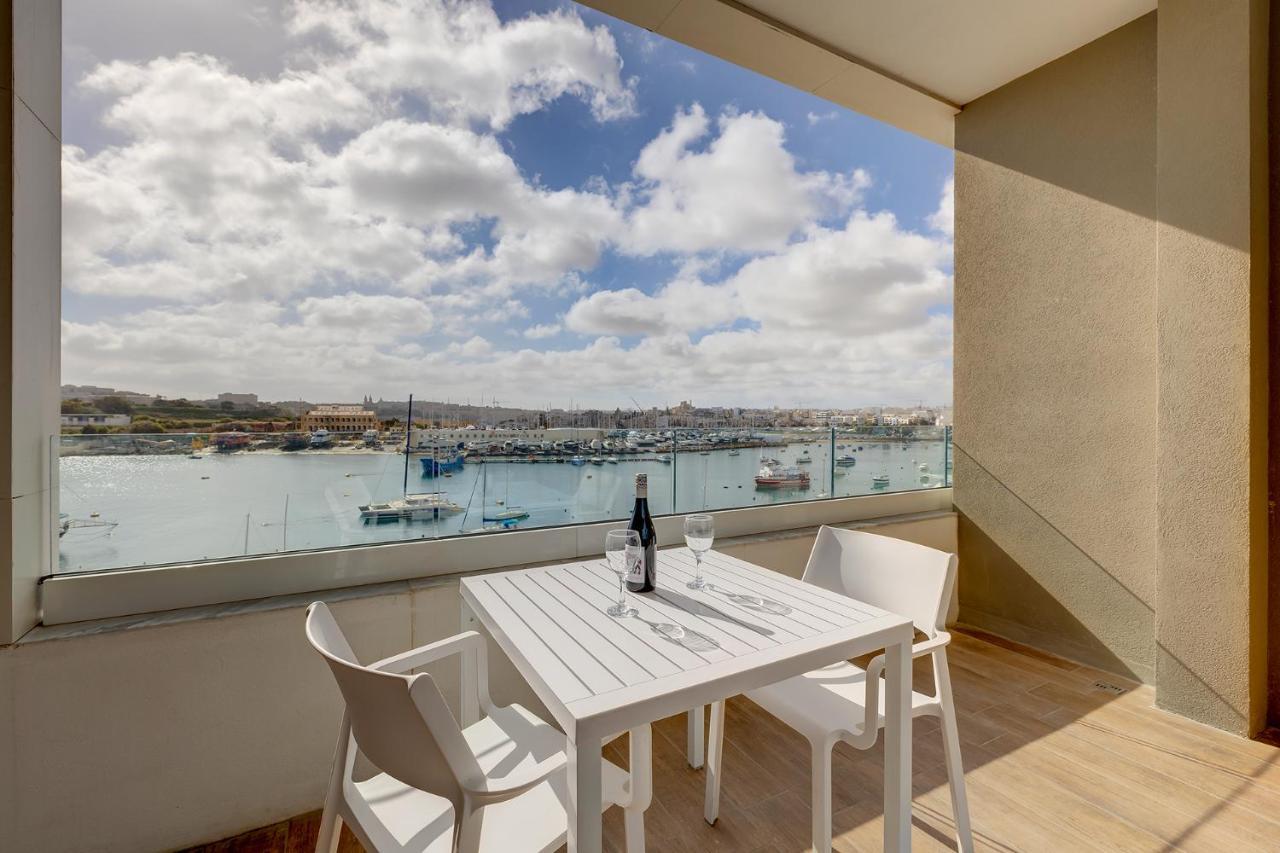 Luxe Apartment With Valletta And Harbour Views Sliema Exterior photo